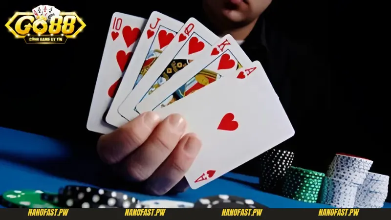Cách Chơi Phỏm Go88 - Hướng Dẫn Cách Chơi Mới 2024 10 Cách chơi phỏm Go88 luôn thắng nhờ việc đọc bài đối thủ